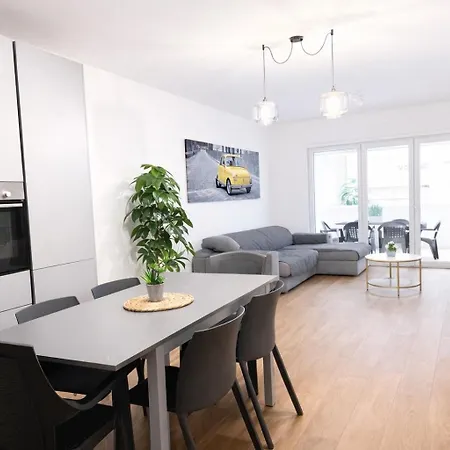 Guest House Strada Mola Apartment Bari